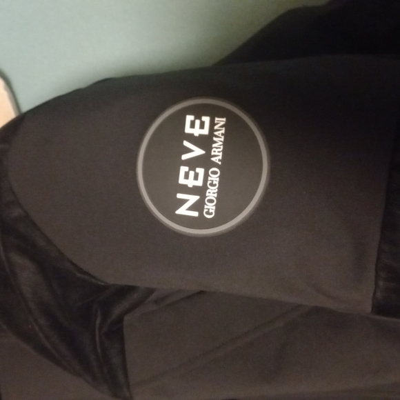 Giorgio armani winter coat - Picture 3 of 3